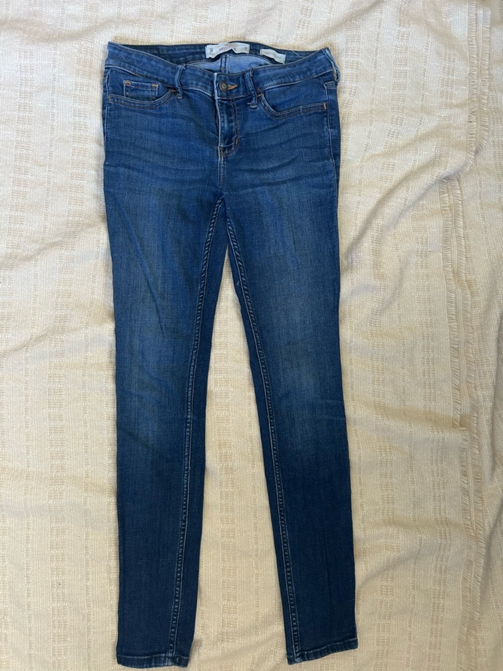 Hollister Women's Dark Blue Skinny Jeans